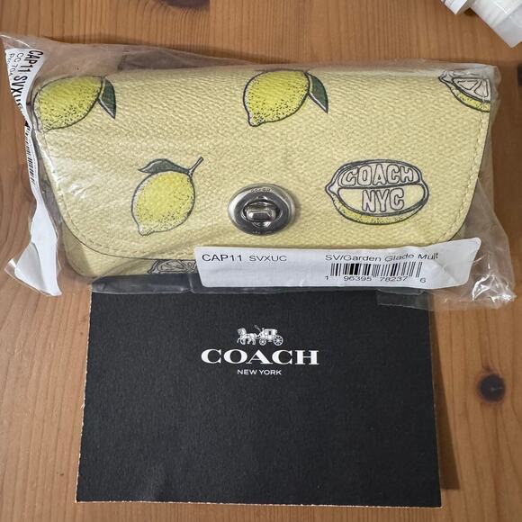 🍋Coach Sunglass Case With Lemon Print - Picture 6 of 7